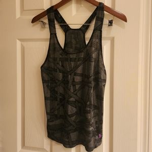 Womens‎ Under Armour Heat Gear Racerback Tank Top Workout Small